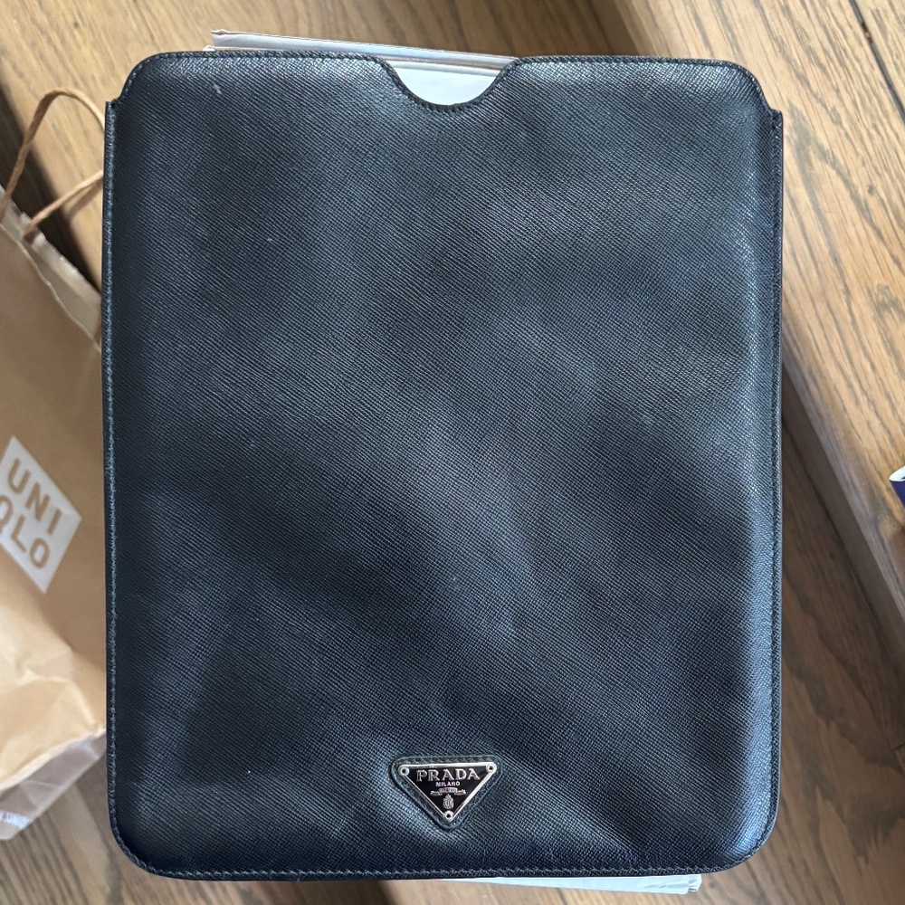 Never used Black textured iPad case